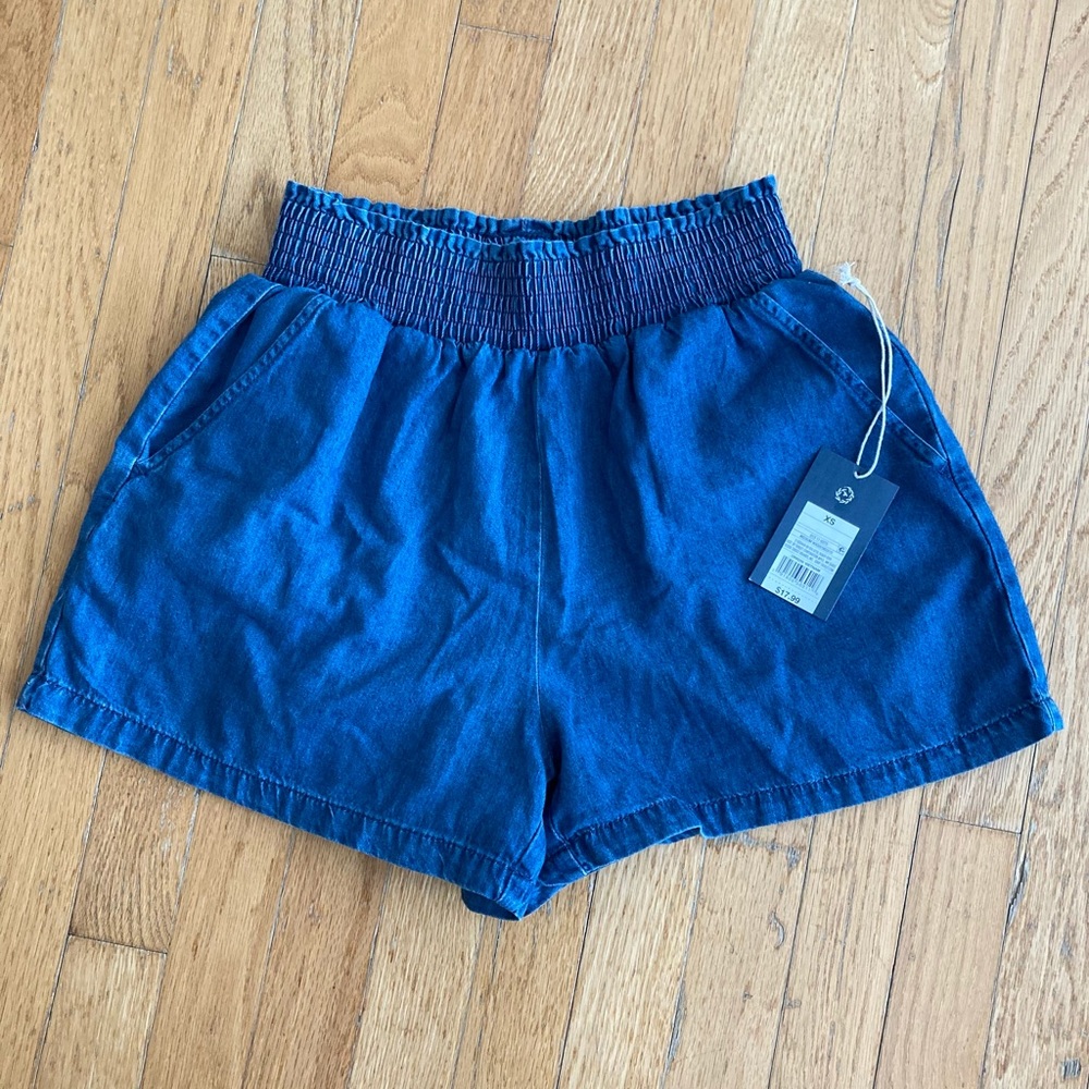 NWT Universal Threads Denim Shorts